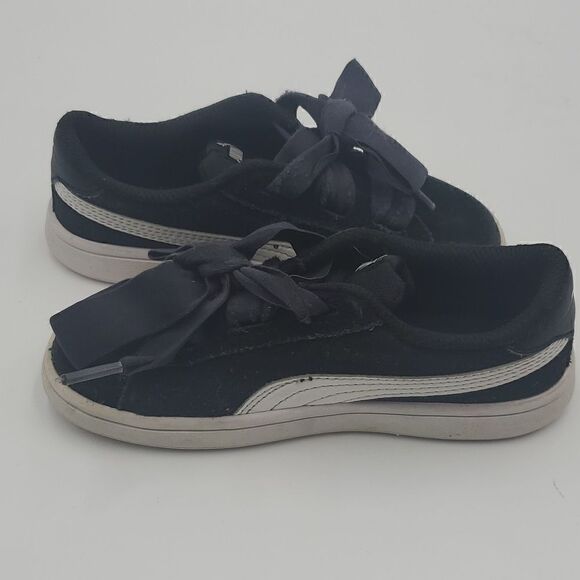 PUMA Suede Hearts Black Sneakers - Size 10C - Picture 4 of 8